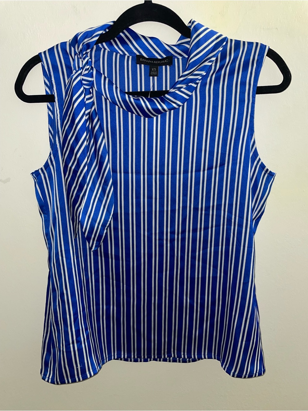 Banana Republic Blue/White Striped Tie-Neck Sleeveless Blouse Women’s Size XS